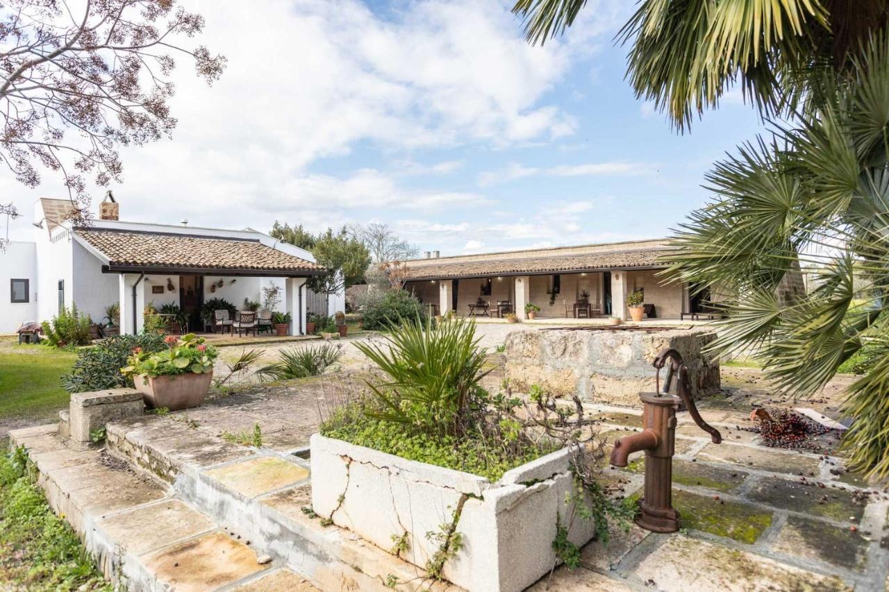 Agriturismo De Lorenzi Villa Casarano Exterior photo